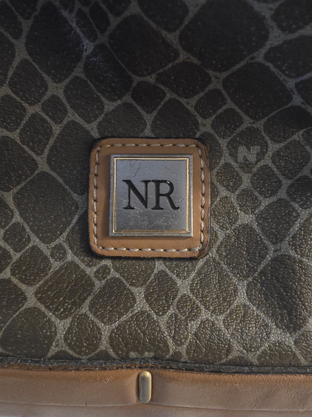 Nina Ricci Brown Leather Bucket Crossbody with Tan Trim-EUC!